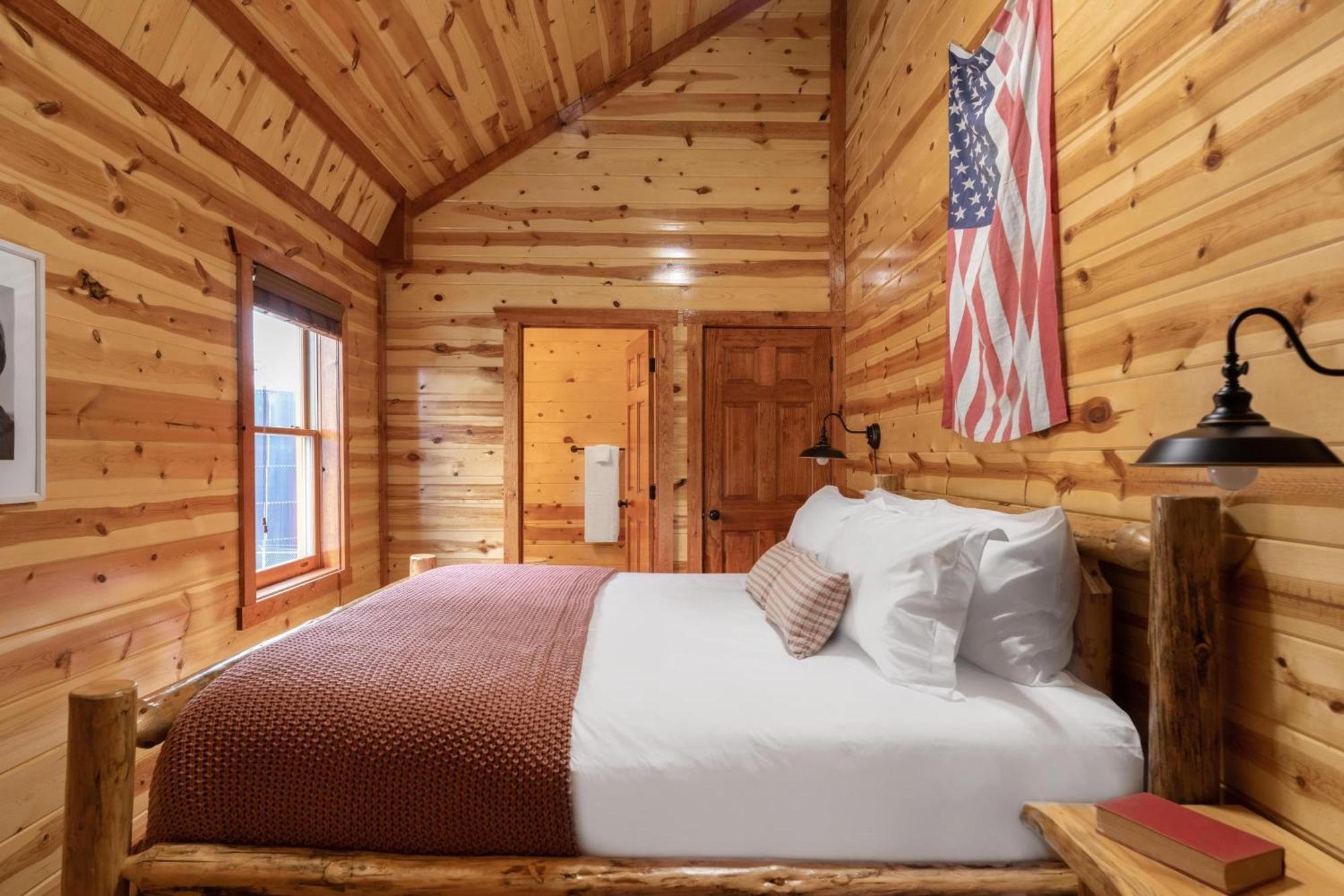 Sugarland By Avantstay Sleeps 28 Home Theatre Two Hot Tubs Indoor Pool Incredible Views Pigeon Forge Eksteriør bilde