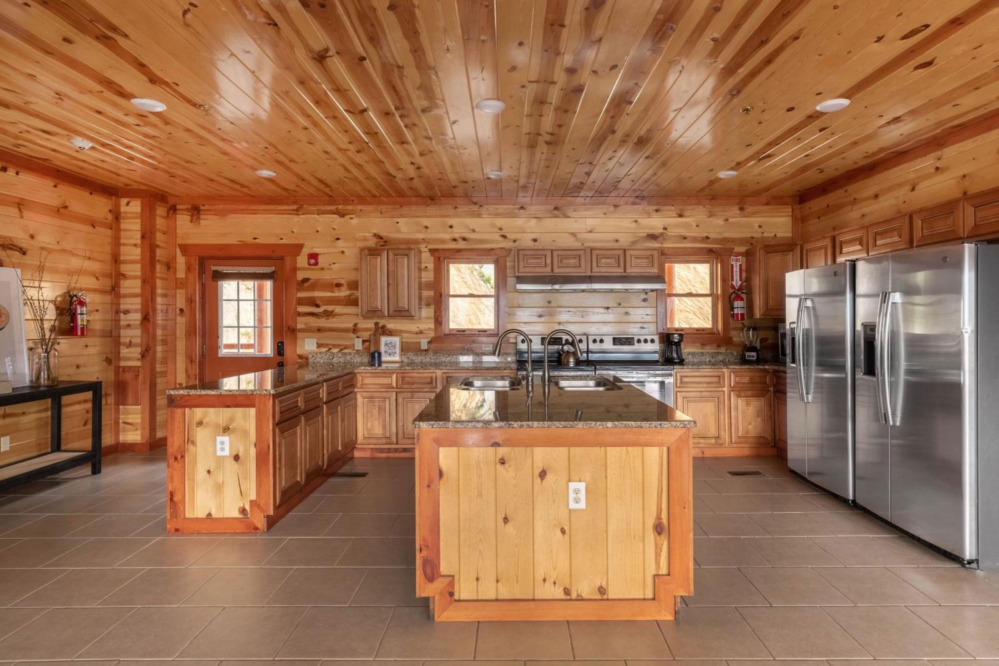 Sugarland By Avantstay Sleeps 28 Home Theatre Two Hot Tubs Indoor Pool Incredible Views Pigeon Forge Eksteriør bilde