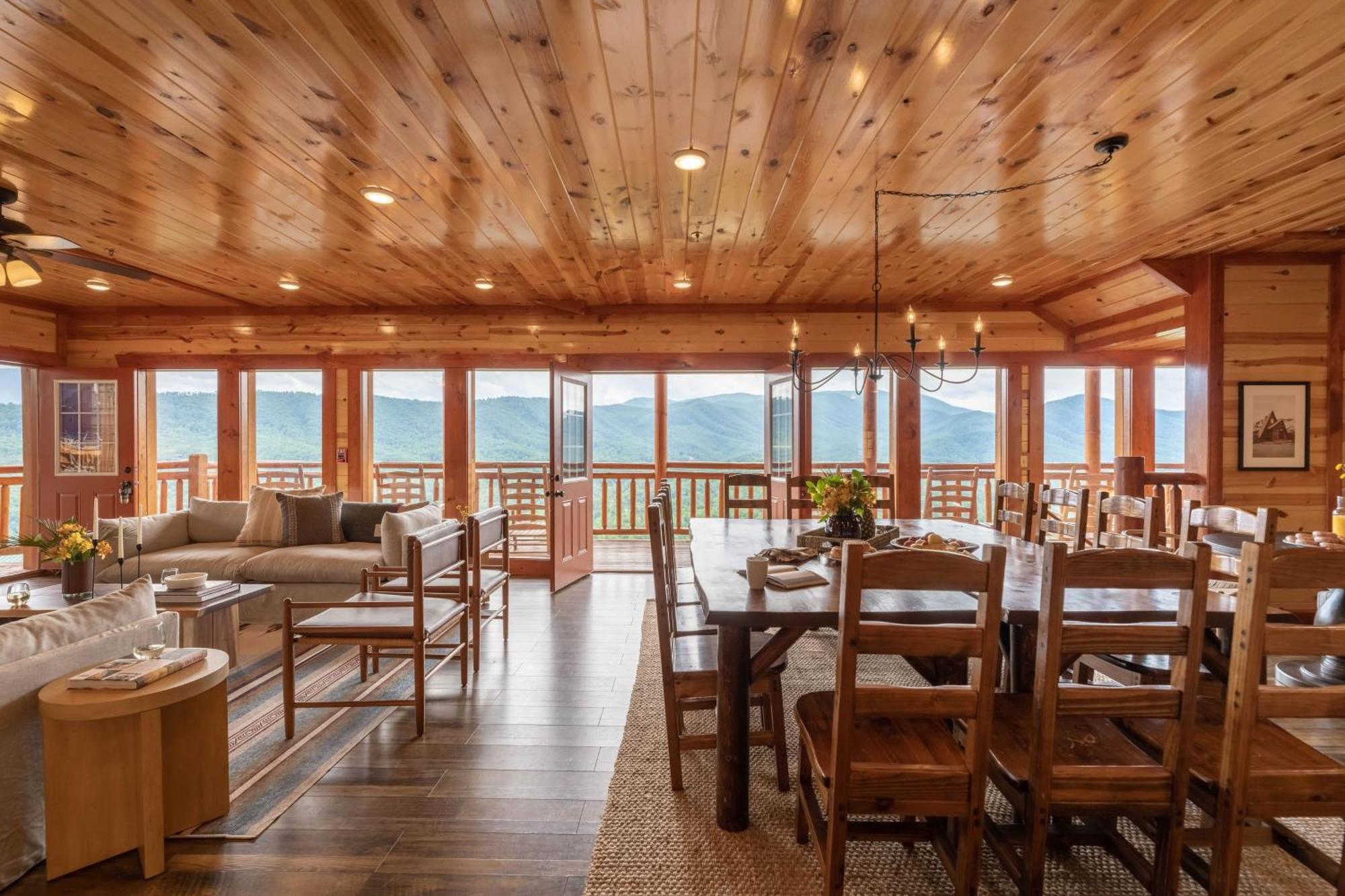 Sugarland By Avantstay Sleeps 28 Home Theatre Two Hot Tubs Indoor Pool Incredible Views Pigeon Forge Eksteriør bilde