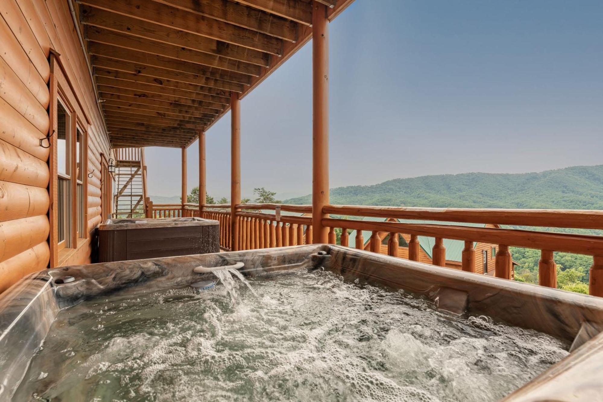 Sugarland By Avantstay Sleeps 28 Home Theatre Two Hot Tubs Indoor Pool Incredible Views Pigeon Forge Eksteriør bilde