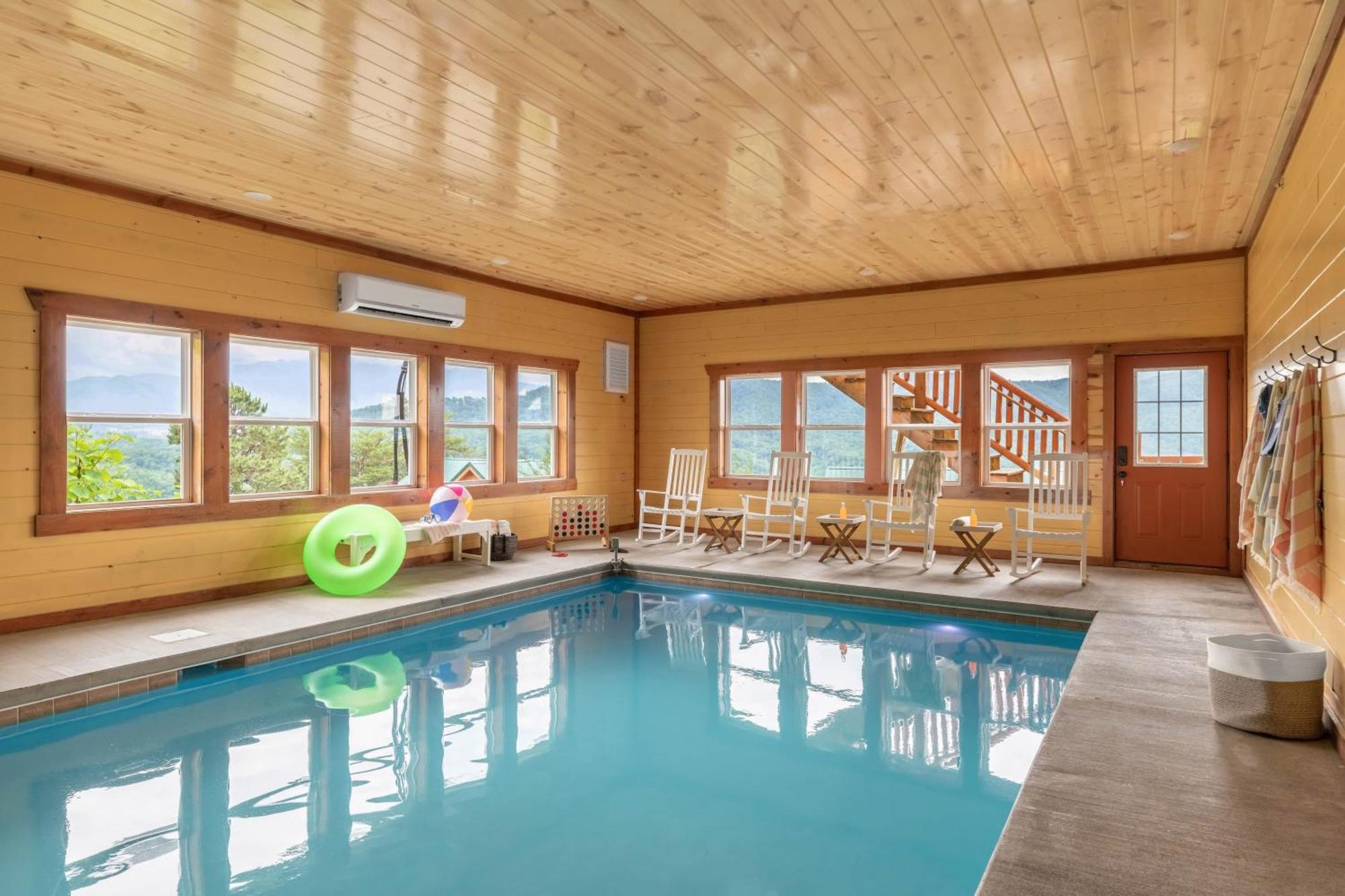 Sugarland By Avantstay Sleeps 28 Home Theatre Two Hot Tubs Indoor Pool Incredible Views Pigeon Forge Eksteriør bilde